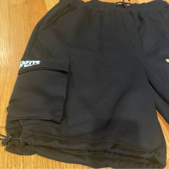 Colombian Artist Streetwear Brand Fourtopus Cargo Drawstring Sweat Shorts Unisex - Picture 8 of 14